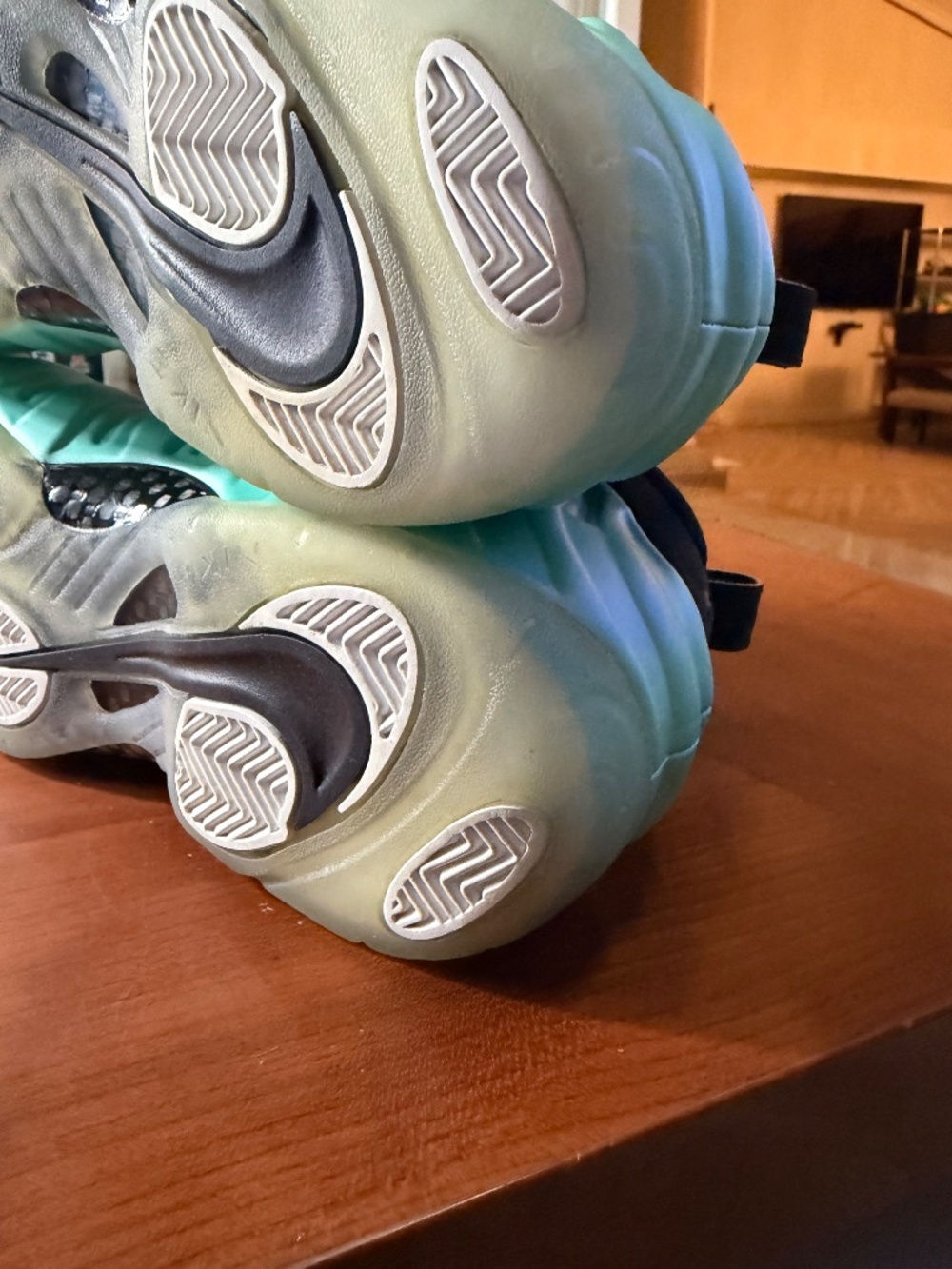 sneakers - Picture 7 of 11